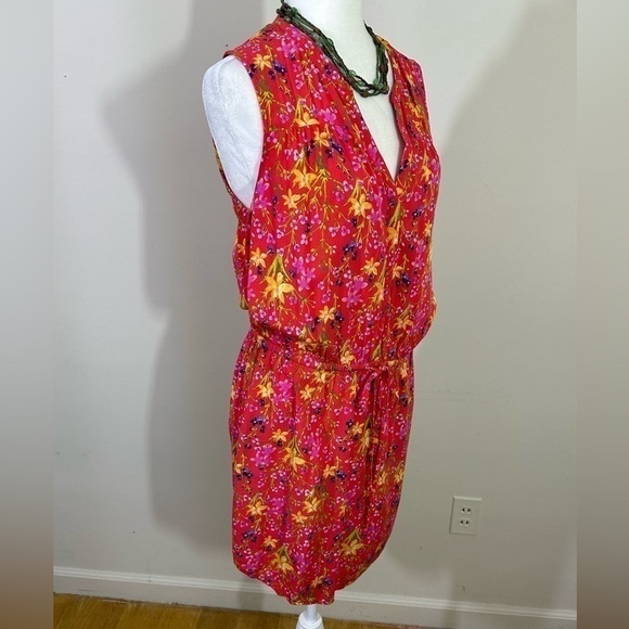 Gap sz Md dress in a tomato color with a ditsy print. Drawstring waist - Picture 5 of 12